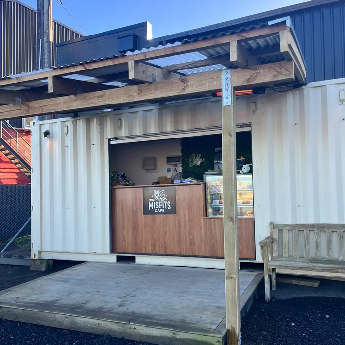 The Mini Misfits container cafe on Mill Road, Helensville